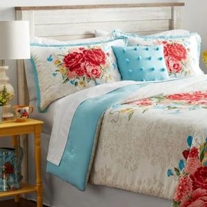 NWT - Pioneer Woman Full/Queen Sweet Rose 4pc Comforter Set